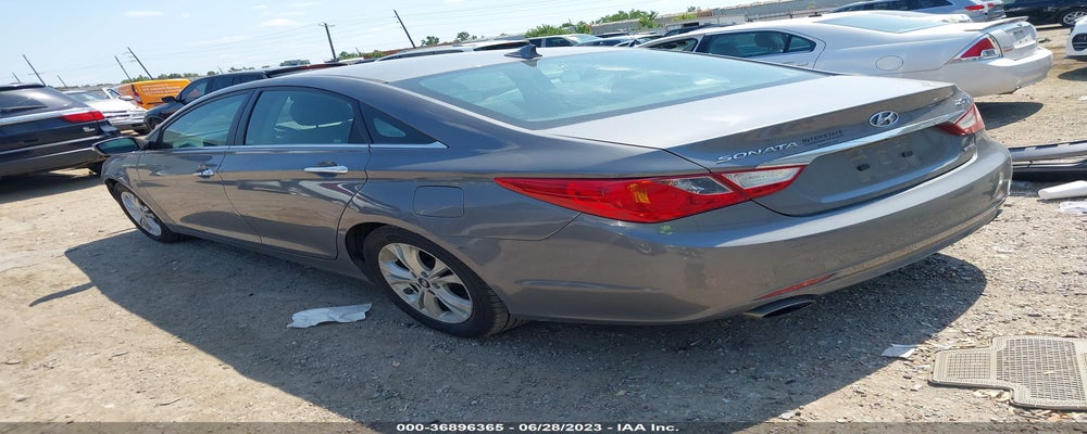 5NPEC4AB0BH302205 2011 HYUNDAI SONATA photo no. 3