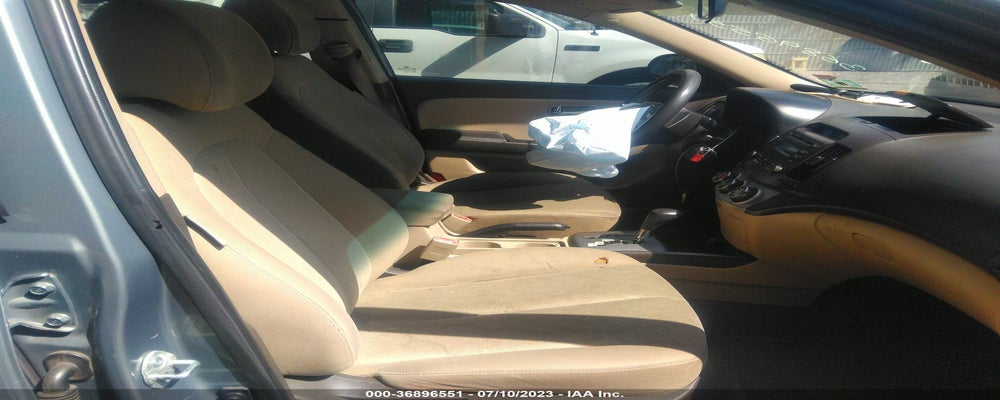 KMHDU4AD1AU026305 2010 HYUNDAI ELANTRA photo no. 5