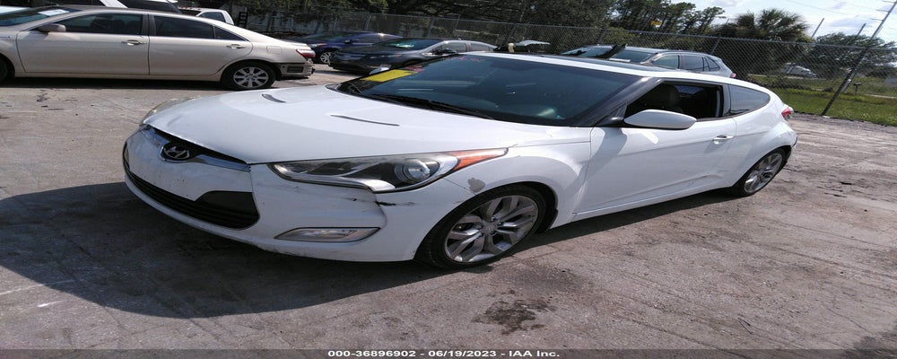KMHTC6AD6DU138287 2013 HYUNDAI VELOSTER photo no. 2