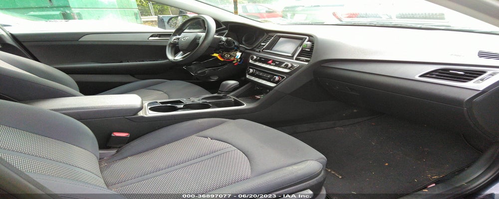 5NPE24AF7JH681658 2018 HYUNDAI SONATA photo no. 5