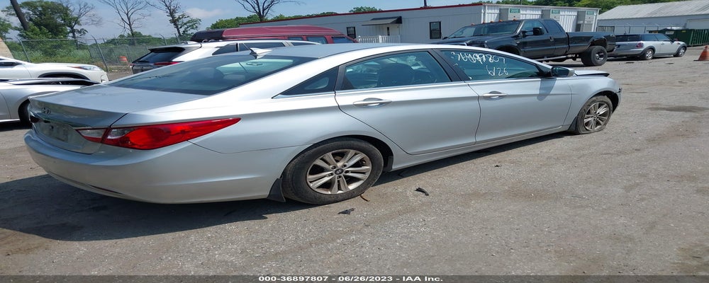 5NPEB4AC2DH765848 2013 HYUNDAI SONATA photo no. 4