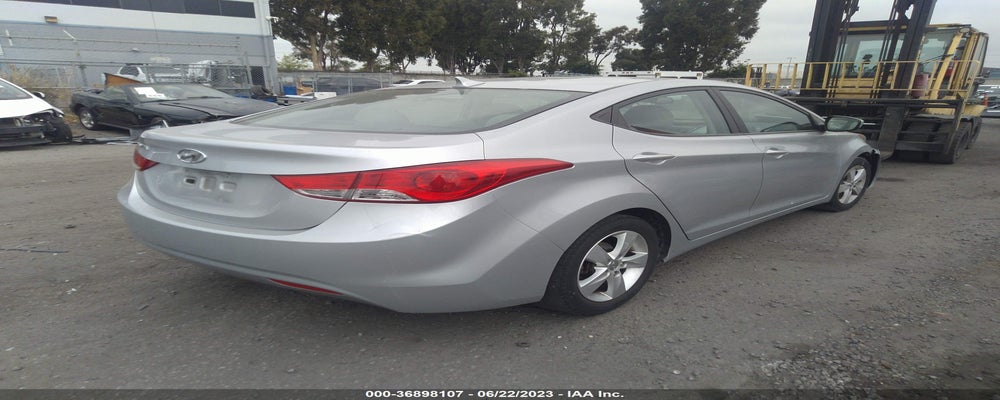 5NPDH4AE5DH399816 2013 HYUNDAI ELANTRA photo no. 4