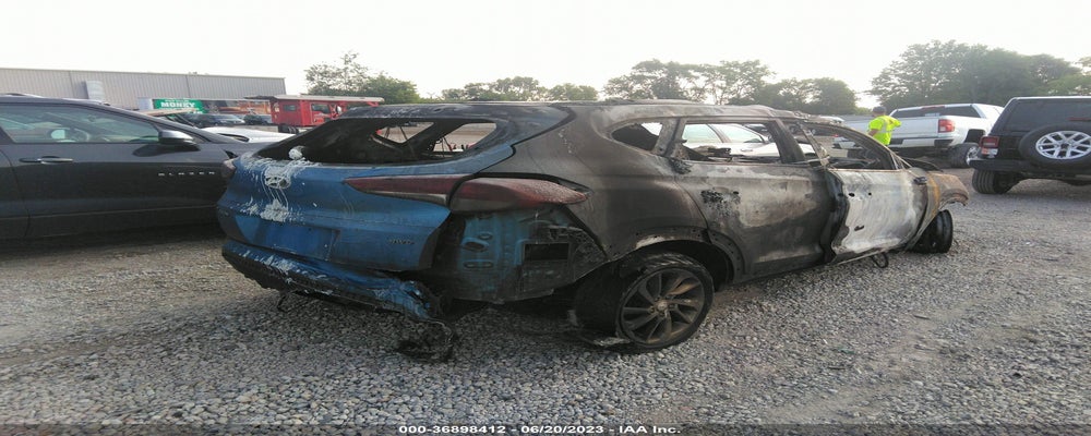 KM8J3CA40HU318358 2017 HYUNDAI TUCSON photo no. 4