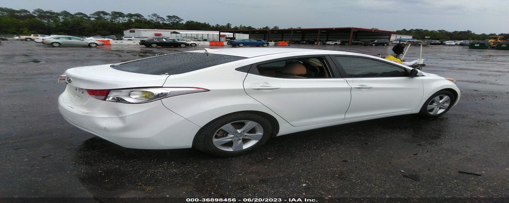 5NPDH4AE0DH355951 2013 HYUNDAI ELANTRA photo no. 4
