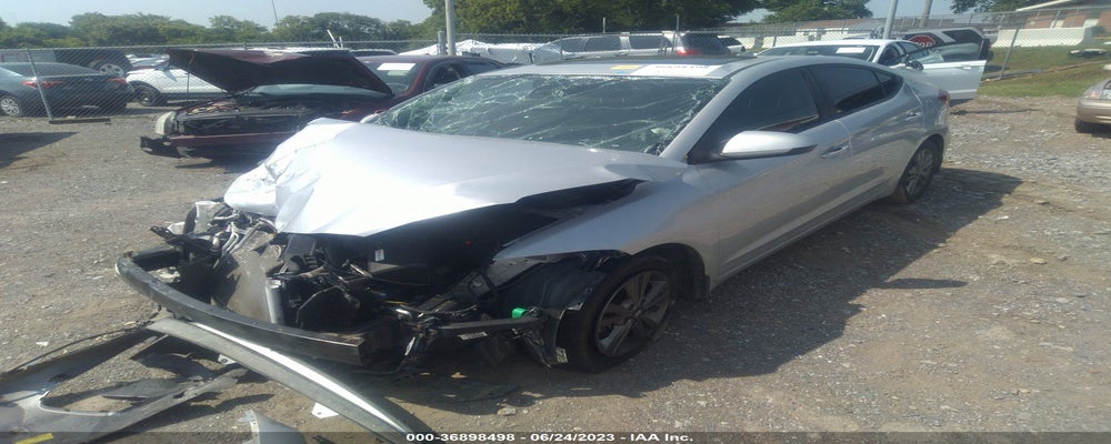 5NPD84LF8JH348750 2018 HYUNDAI ELANTRA photo no. 2