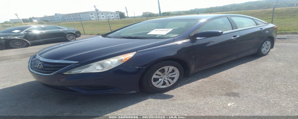 5NPEB4AC8BH105259 2011 HYUNDAI SONATA photo no. 2