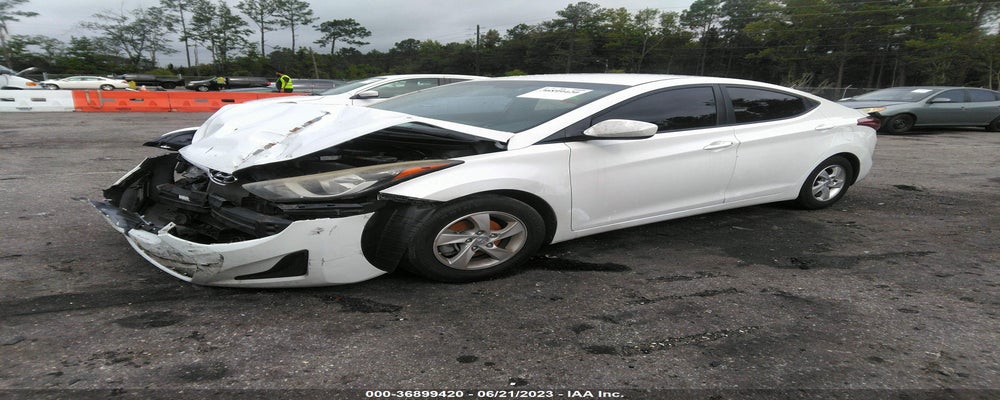 5NPDH4AE6FH605678 2015 HYUNDAI ELANTRA photo no. 2