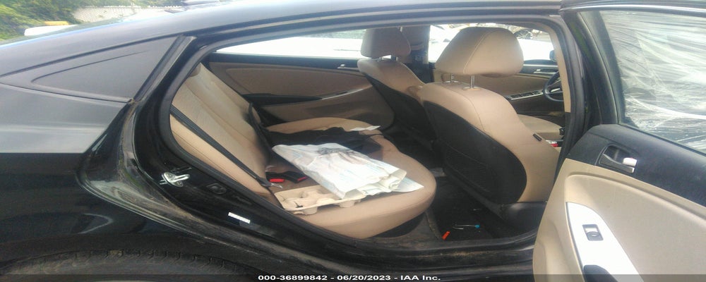 KMHCT4AE7GU065626 2016 HYUNDAI ACCENT photo no. 8