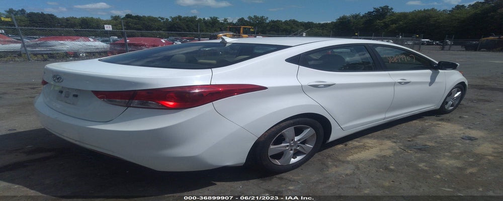 5NPDH4AE7DH311882 2013 HYUNDAI ELANTRA photo no. 4