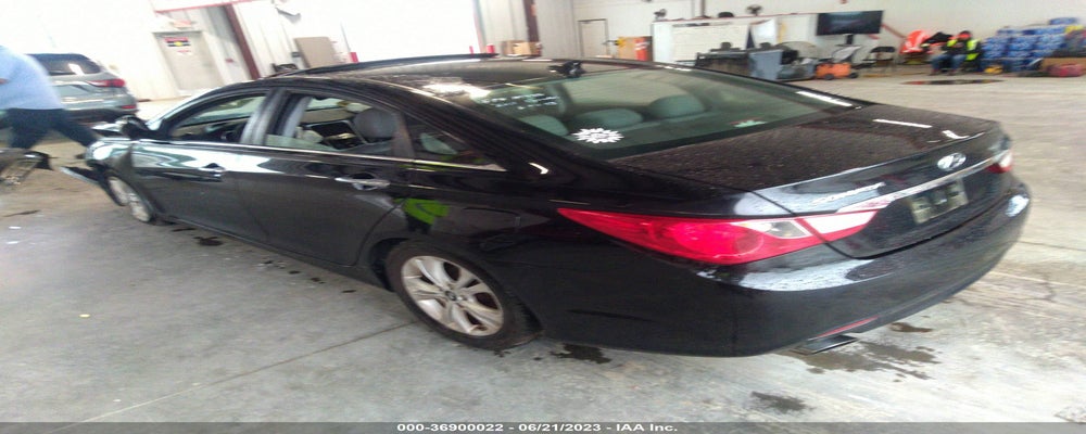5NPEC4AB4BH303471 2011 HYUNDAI SONATA photo no. 3