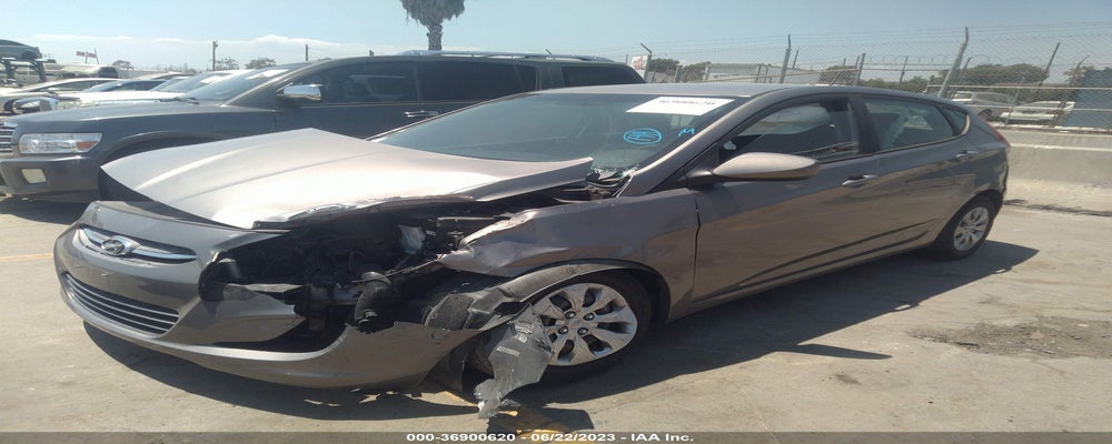 KMHCT5AE5HU363101 2017 HYUNDAI ACCENT photo no. 2
