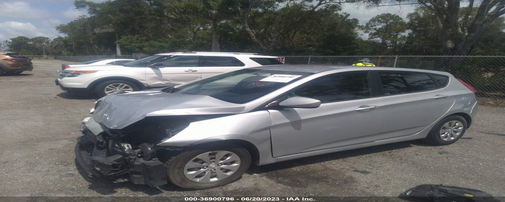 KMHCT5AE9GU261296 2016 HYUNDAI ACCENT photo no. 2