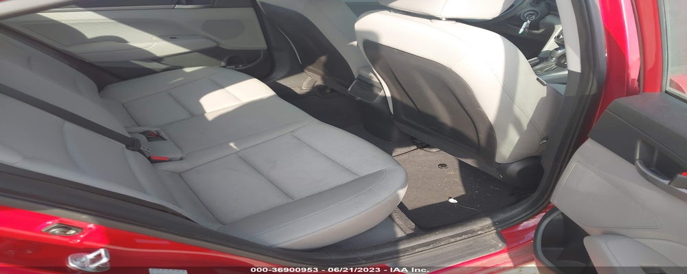 KMHD84LF9HU060070 2017 HYUNDAI ELANTRA photo no. 8