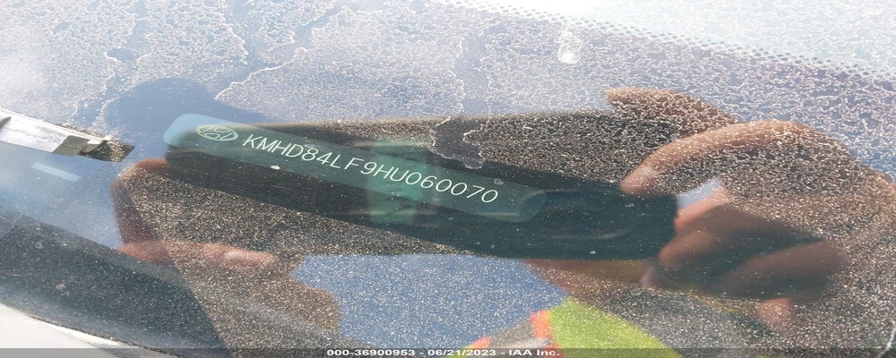 KMHD84LF9HU060070 2017 HYUNDAI ELANTRA photo no. 9