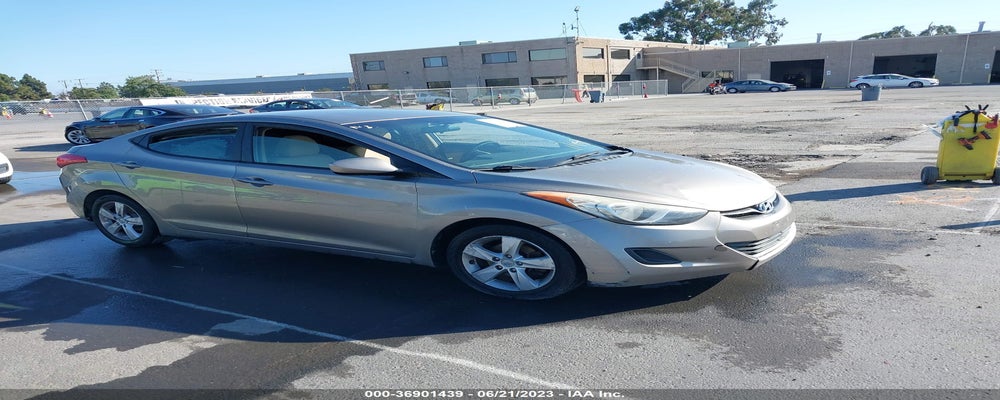 5NPDH4AE2DH305424 2013 HYUNDAI ELANTRA photo no. 5