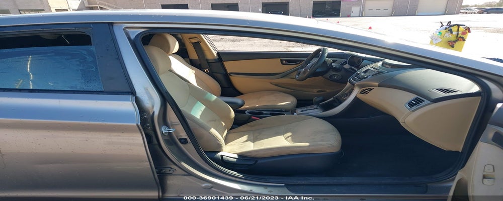 5NPDH4AE2DH305424 2013 HYUNDAI ELANTRA photo no. 5