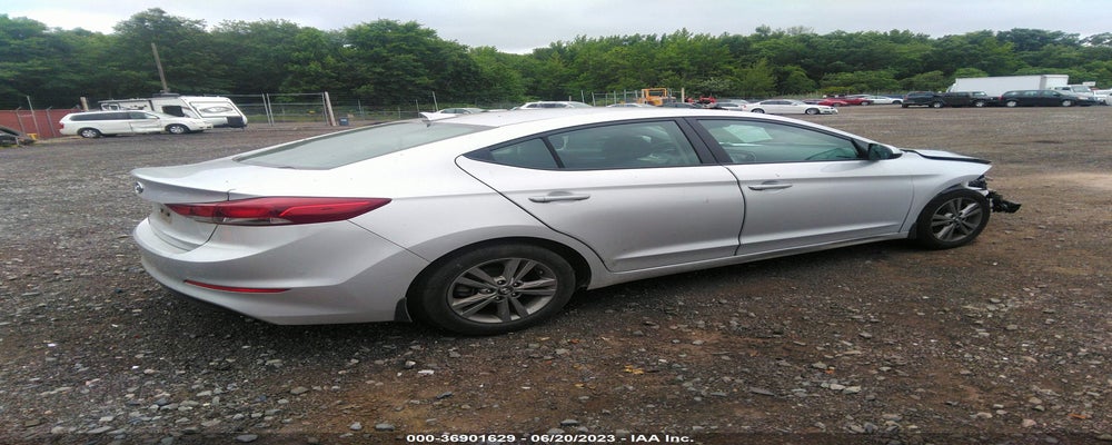 5NPD84LF9JH389257 2018 HYUNDAI ELANTRA photo no. 4