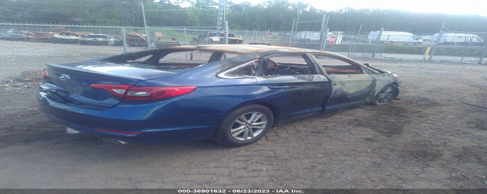 5NPE24AF9FH163266 2015 HYUNDAI SONATA photo no. 4