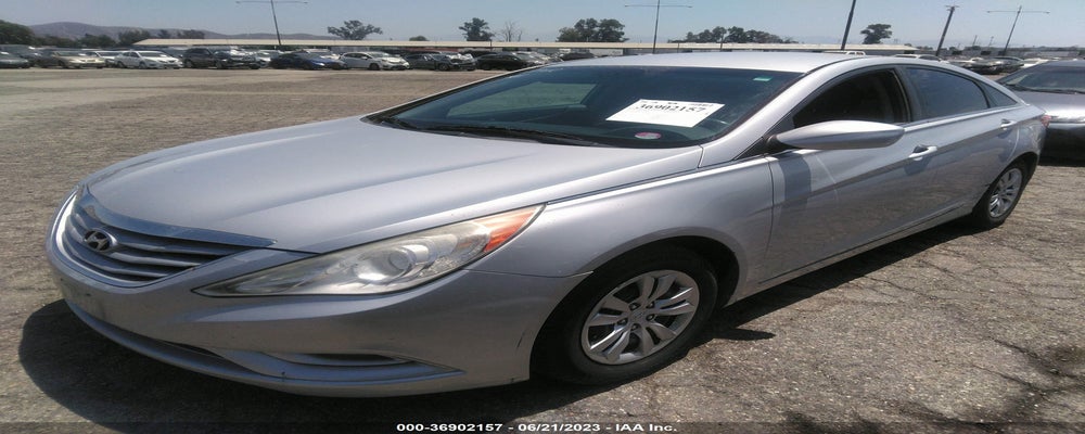 5NPEB4AC0BH282968 2011 HYUNDAI SONATA photo no. 2