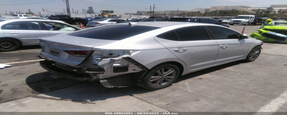 5NPD84LF0JH310607 2018 HYUNDAI ELANTRA photo no. 4