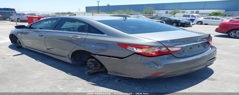 5NPEB4ACXEH893787 2014 HYUNDAI SONATA photo no. 3