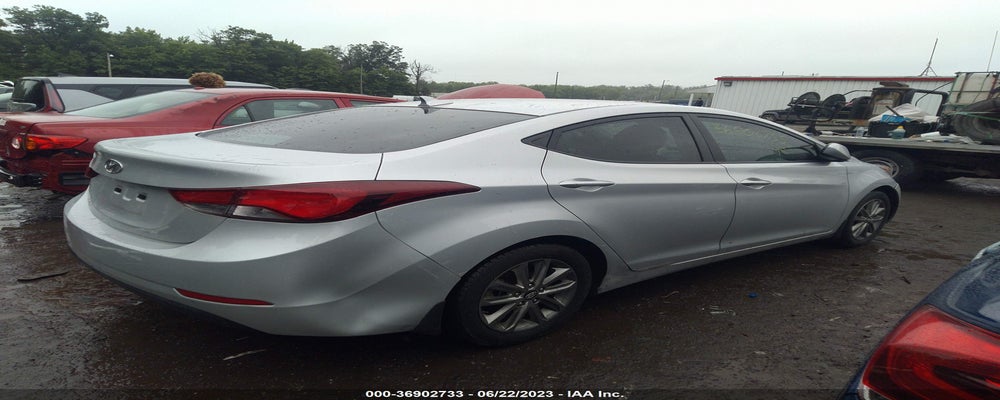 5NPDH4AE1FH629550 2015 HYUNDAI ELANTRA photo no. 4