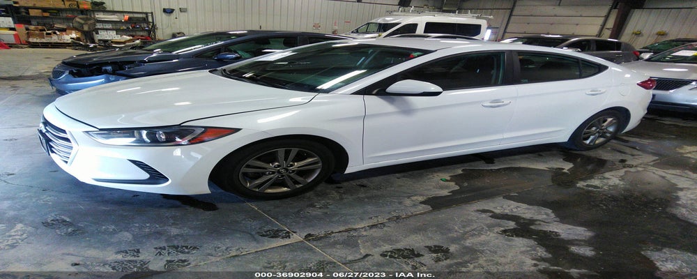 5NPD84LF7JH275306 2018 HYUNDAI ELANTRA photo no. 2