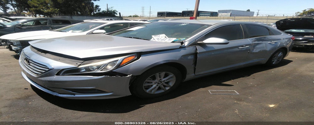 5NPE24AF7FH209421 2015 HYUNDAI SONATA photo no. 2