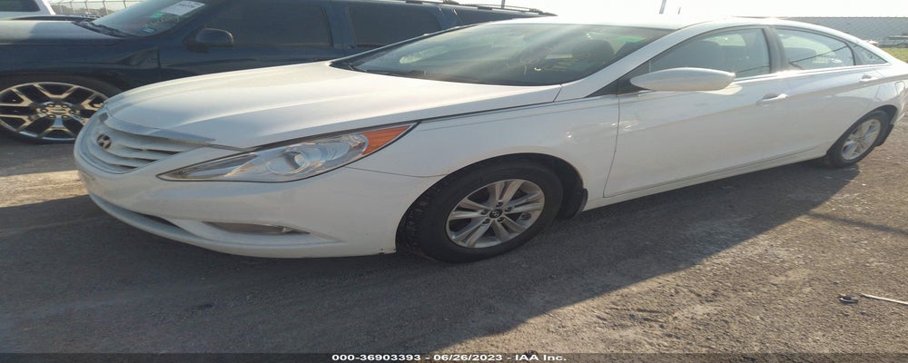 5NPEB4AC6DH589273 2013 HYUNDAI SONATA photo no. 2