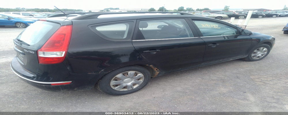 KMHDC8AE4AU068535 2010 HYUNDAI ELANTRA TOURING photo no. 4