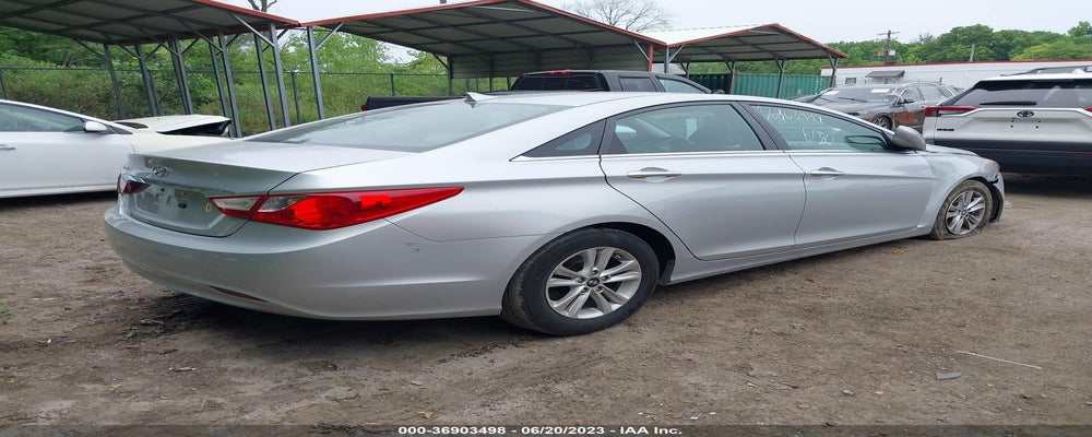 5NPEB4AC2DH589089 2013 HYUNDAI SONATA photo no. 4