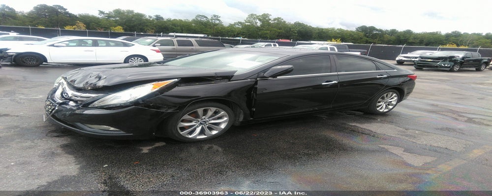 5NPEC4AC8BH166740 2011 HYUNDAI SONATA photo no. 2