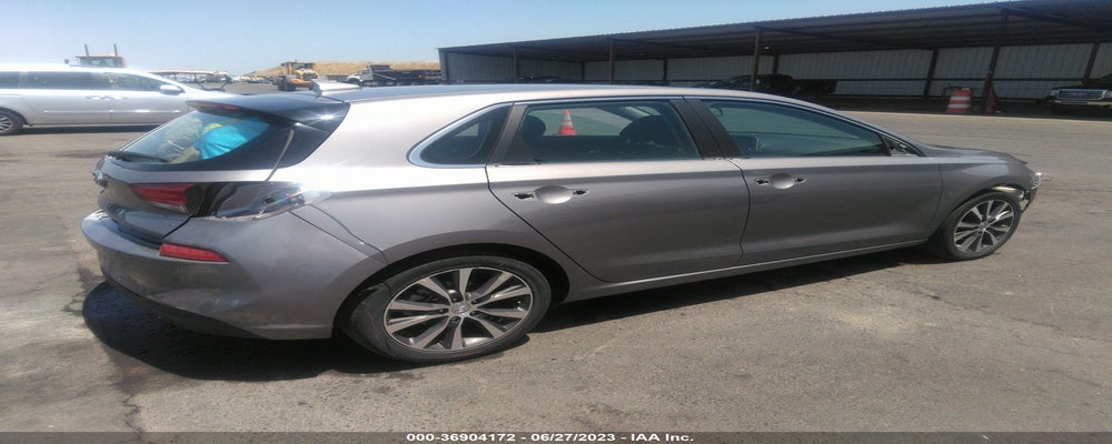 KMHH35LE2LU146102 2020 HYUNDAI ELANTRA GT photo no. 4