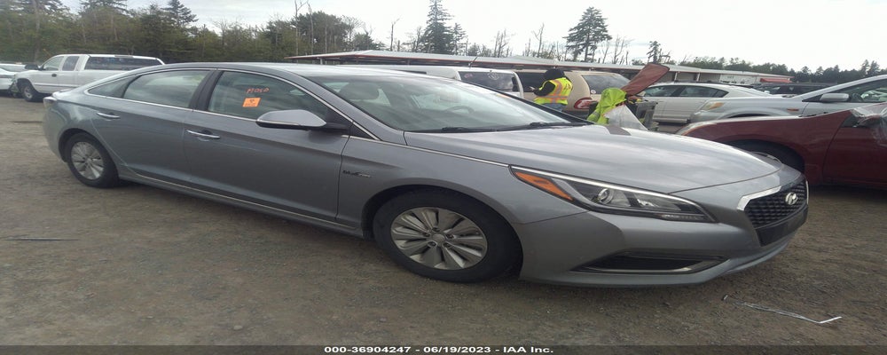 KMHE24L13GA012218 2016 HYUNDAI SONATA HYBRID photo no. 16