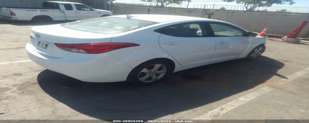 5NPDH4AE6DH384287 2013 HYUNDAI ELANTRA photo no. 4