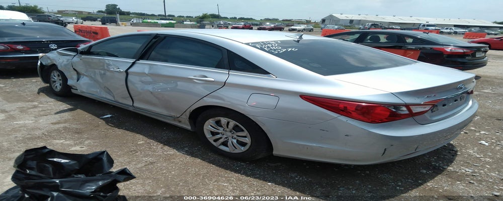 5NPEB4AC8BH185565 2011 HYUNDAI SONATA photo no. 3