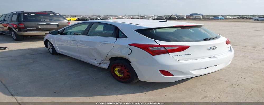 KMHD35LH5GU269195 2016 HYUNDAI ELANTRA GT photo no. 3