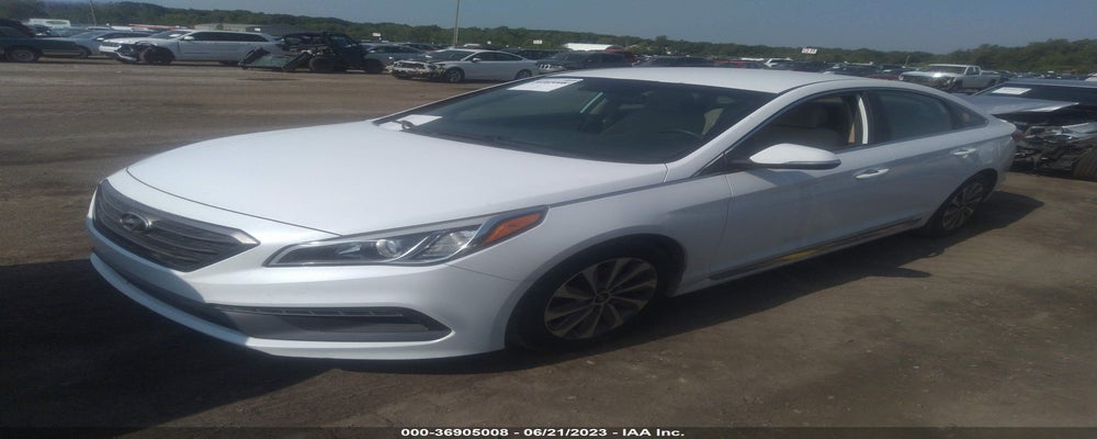 5NPE34AF3FH115727 2015 HYUNDAI SONATA photo no. 2