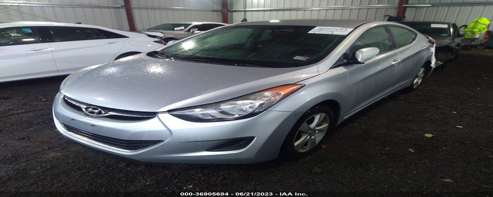 5NPDH4AE8BH046872 2011 HYUNDAI ELANTRA photo no. 2