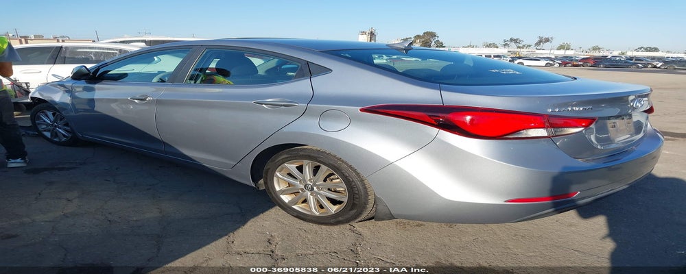 5NPDH4AE7FH549718 2015 HYUNDAI ELANTRA photo no. 3