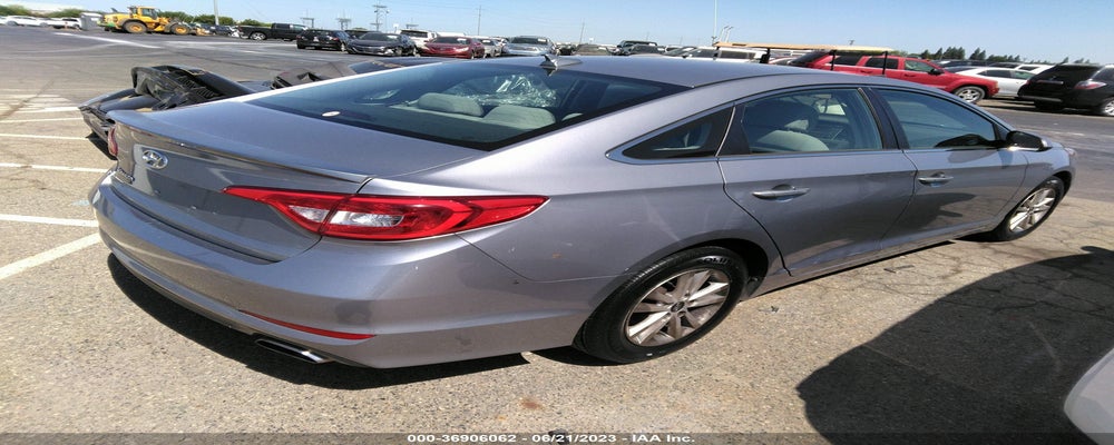 5NPE24AF1FH154268 2015 HYUNDAI SONATA photo no. 4
