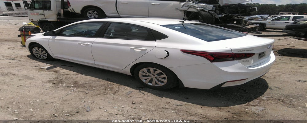 3KPC24A34JE033082 2018 HYUNDAI ACCENT photo no. 3