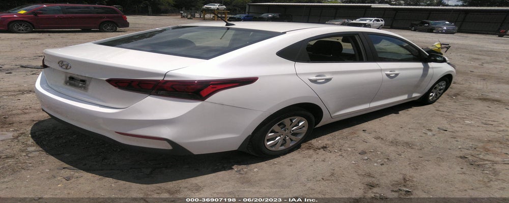 3KPC24A34JE033082 2018 HYUNDAI ACCENT photo no. 4