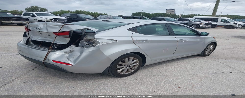 5NPDH4AE4GH654508 2016 HYUNDAI ELANTRA photo no. 4