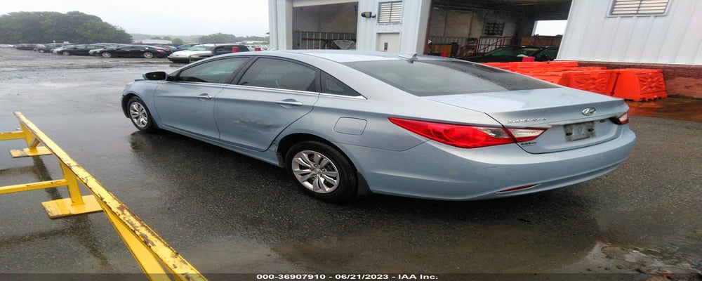 5NPEB4AC1BH298452 2011 HYUNDAI SONATA photo no. 3