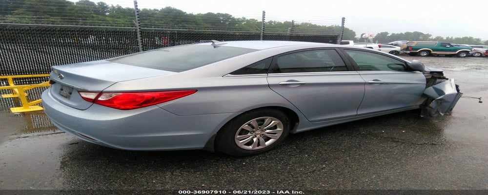 5NPEB4AC1BH298452 2011 HYUNDAI SONATA photo no. 4