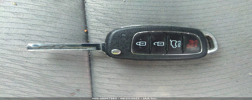 5NMZUDLB9HH024910 2017 HYUNDAI SANTA FE SPORT photo no. 11