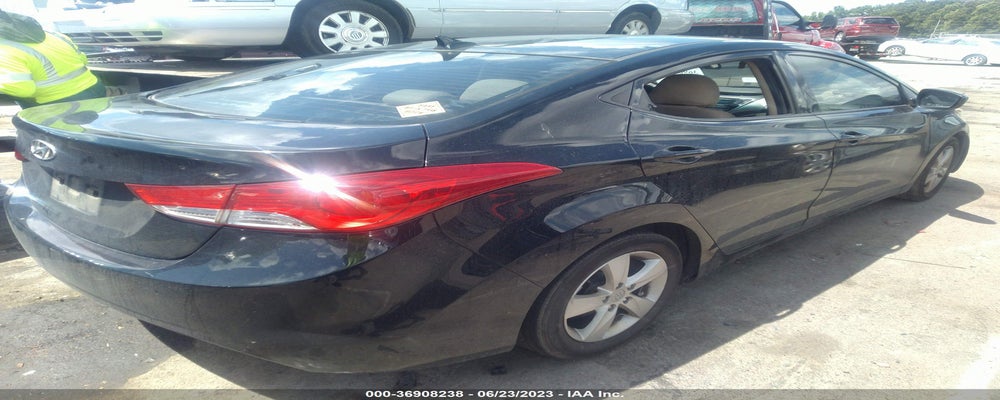 5NPDH4AE5DH335887 2013 HYUNDAI ELANTRA photo no. 4