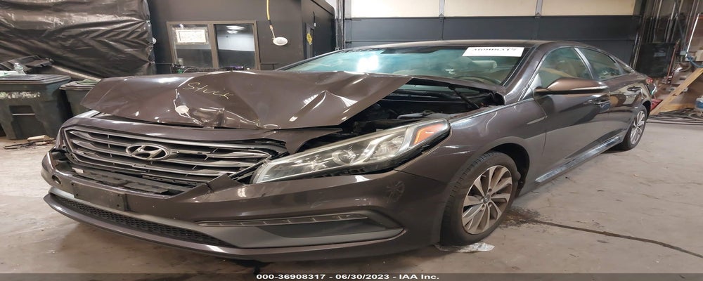5NPE34AF8FH139845 2015 HYUNDAI SONATA photo no. 2