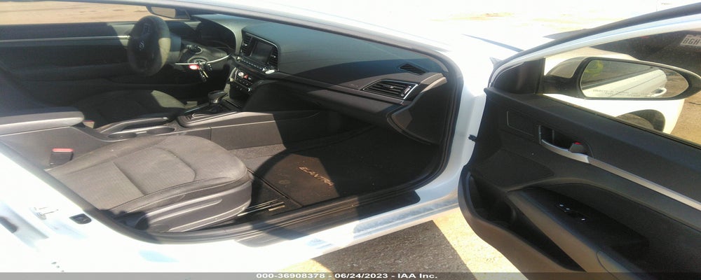 5NPD84LF0JH217991 2018 HYUNDAI ELANTRA photo no. 5